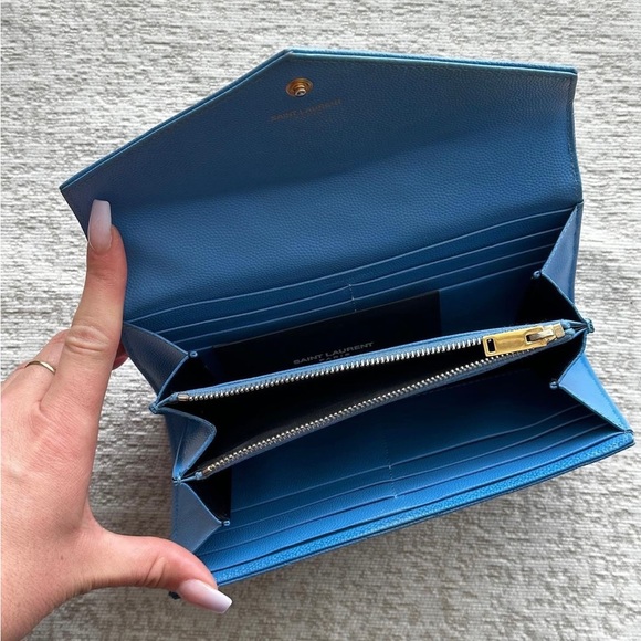 YSL Cassandre Matelasse large flap wallet in gain de poudre leather sky blue - Picture 3 of 9